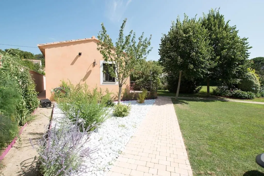 Holiday home Clos Des Griottes, Clim Jacuzzi Parking Arles France