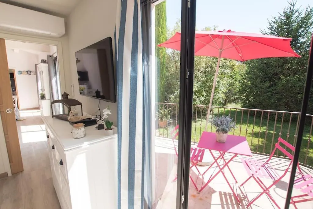 Clos Des Griottes, Clim Jacuzzi Parking Arles 0*,  France